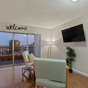 Apartment Brand New Downtown Studio With River Views