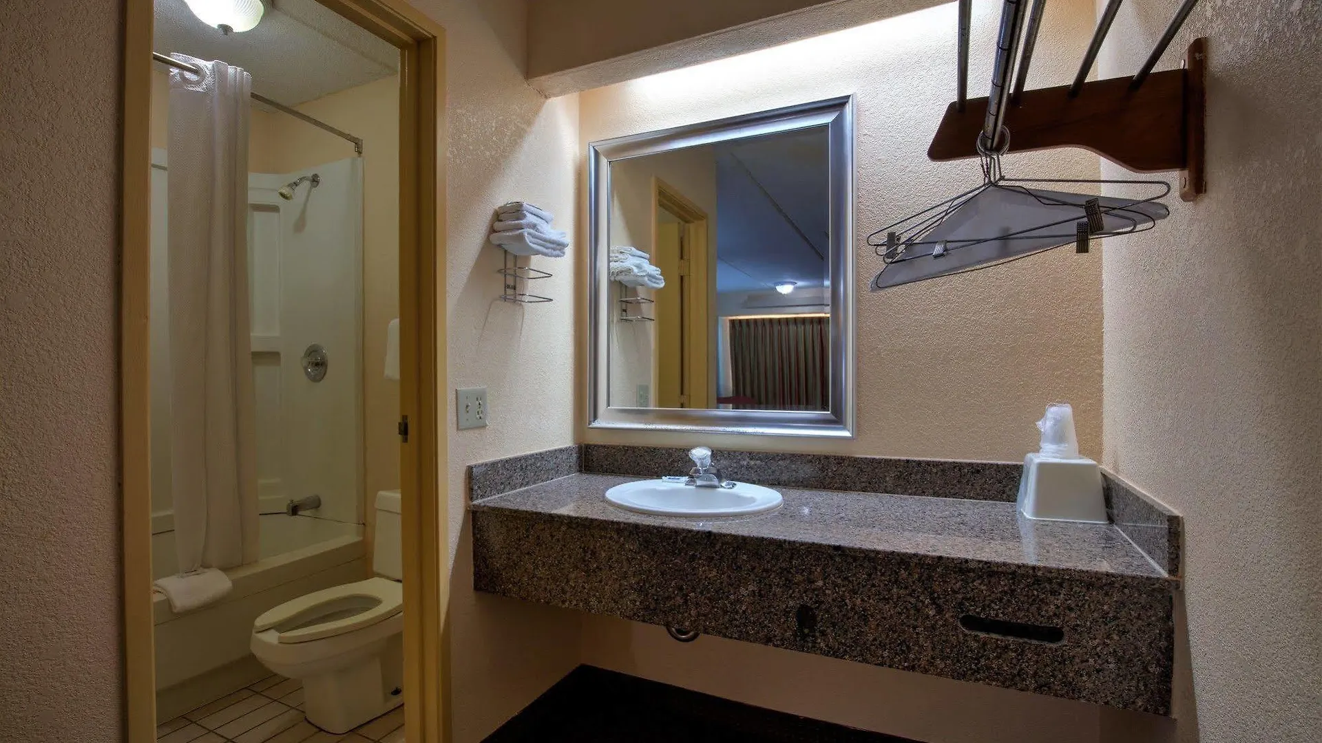 Fair View Inn & Suites Memphis